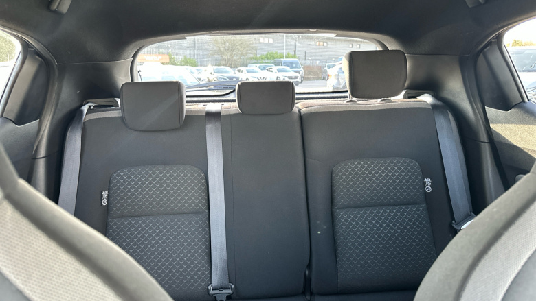 Nissan Juke 1.0 DiG-T 114 N-Connecta 5dr Petrol Hatchback